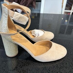 LC Lauren Conrad Hydrangea Tan and Gold Women's Heels Size 10